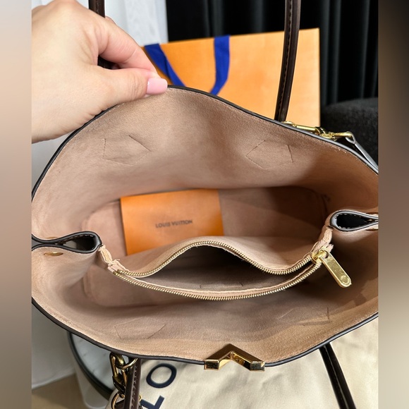 Louis Vuitton Kensington tote - Picture 6 of 8